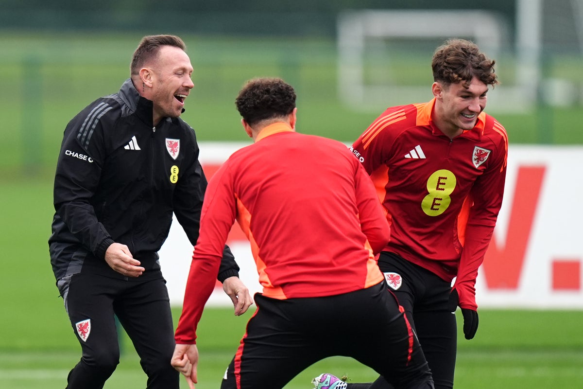 Wales v Belgium live: Craig Bellamy’s side face crunch World Cup qualifier in Cardiff