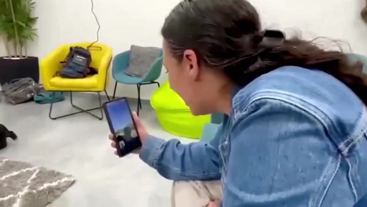 <p>Wife of Israeli hostage calls daughters to tell them ‘daddy is back’ after father’s release.</p>