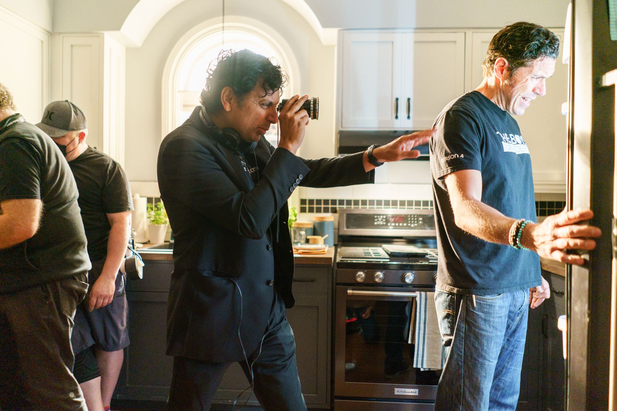 Shyamalan directing on the set of ‘Trap’