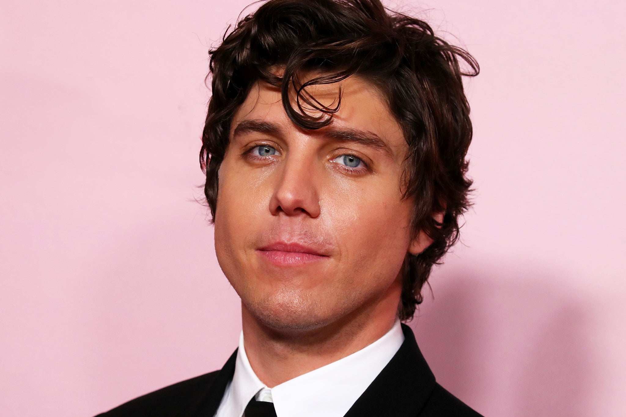 Кейт Джонс порно онлайн ол