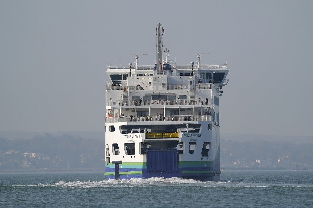 Strike ballot called off after Wightlink ferry dispute resolved
