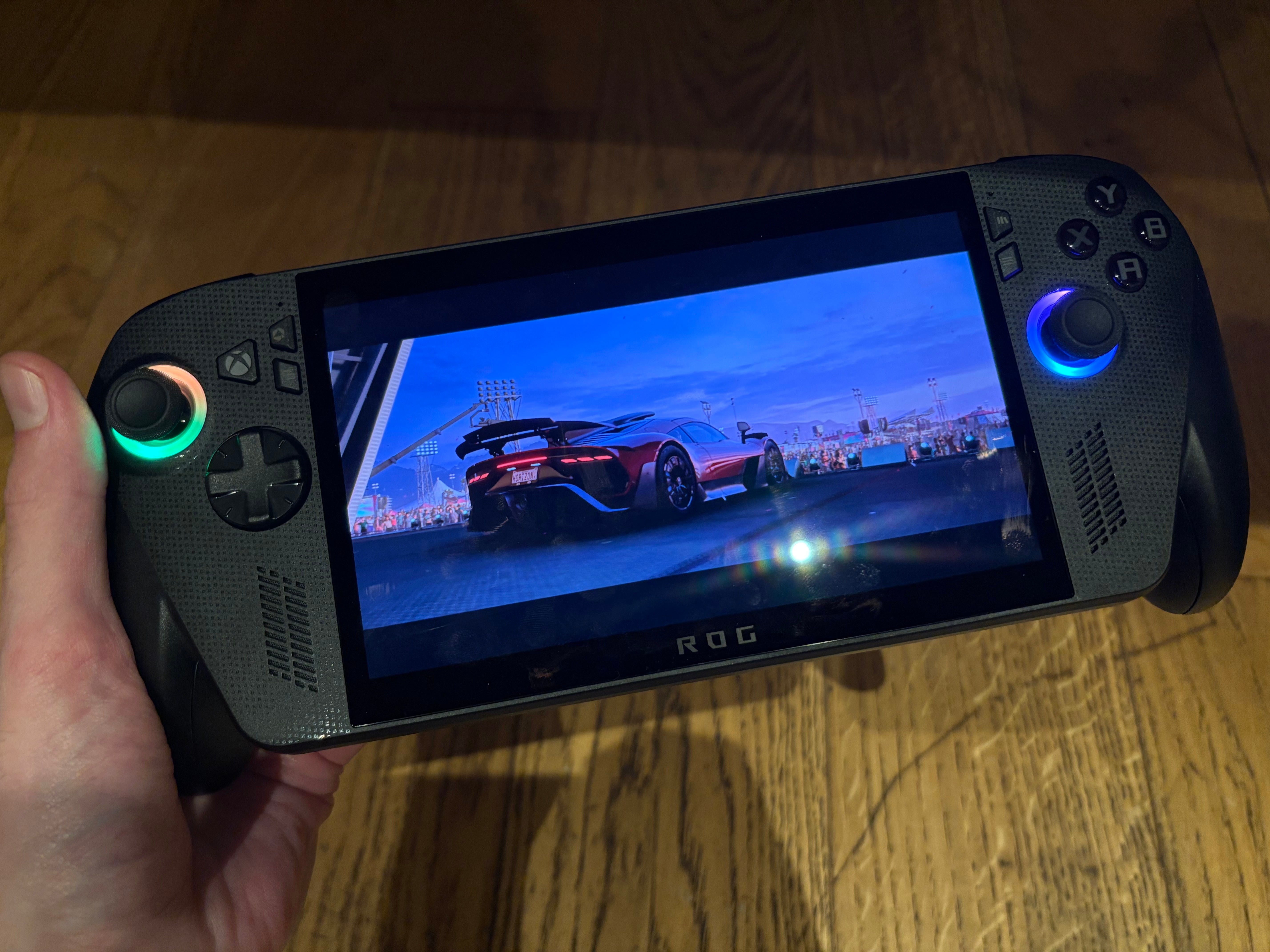 An image of Forza Horizon 5 running on the ROG Xbox Ally X