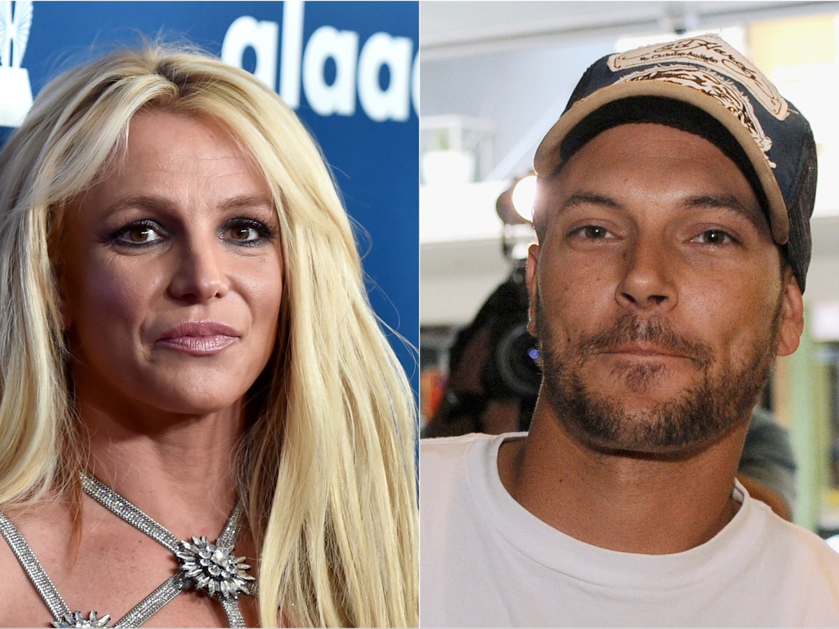 Үлкен клитордың мастурбациясын қараңыз Жетілген жамбас