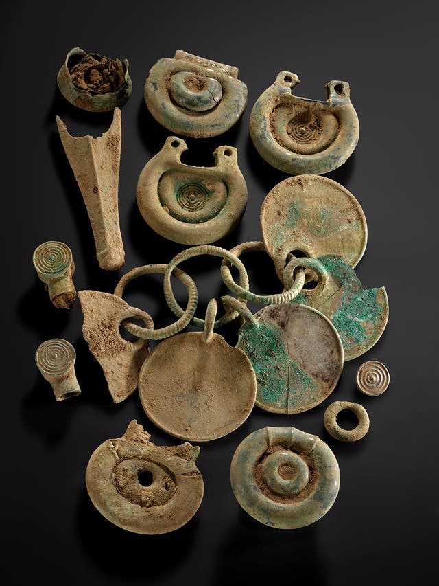 <p>The objects had lain buried for 3,000 years </p>