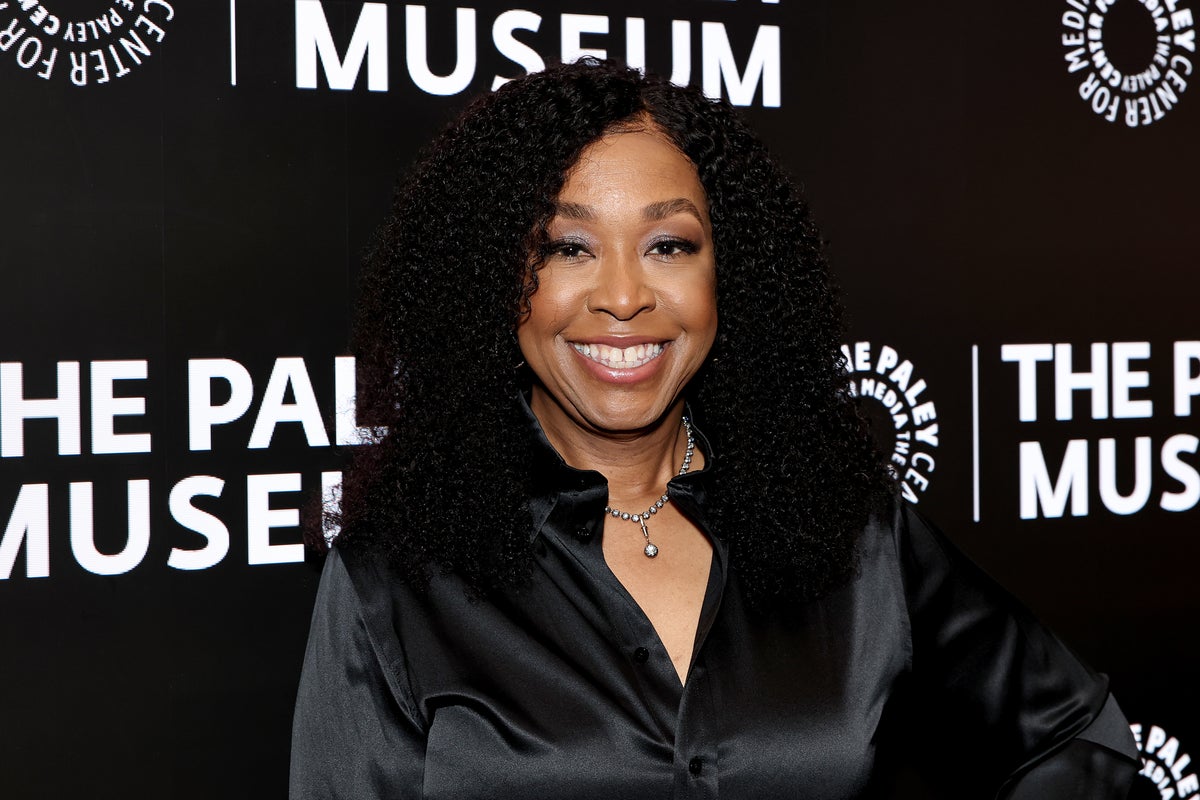 Shonda Rhimes opens up about past health struggles and how she thought she’d be dead by now Shonda Rhimes opens up about past health struggles and how she thought she’d be dead by now