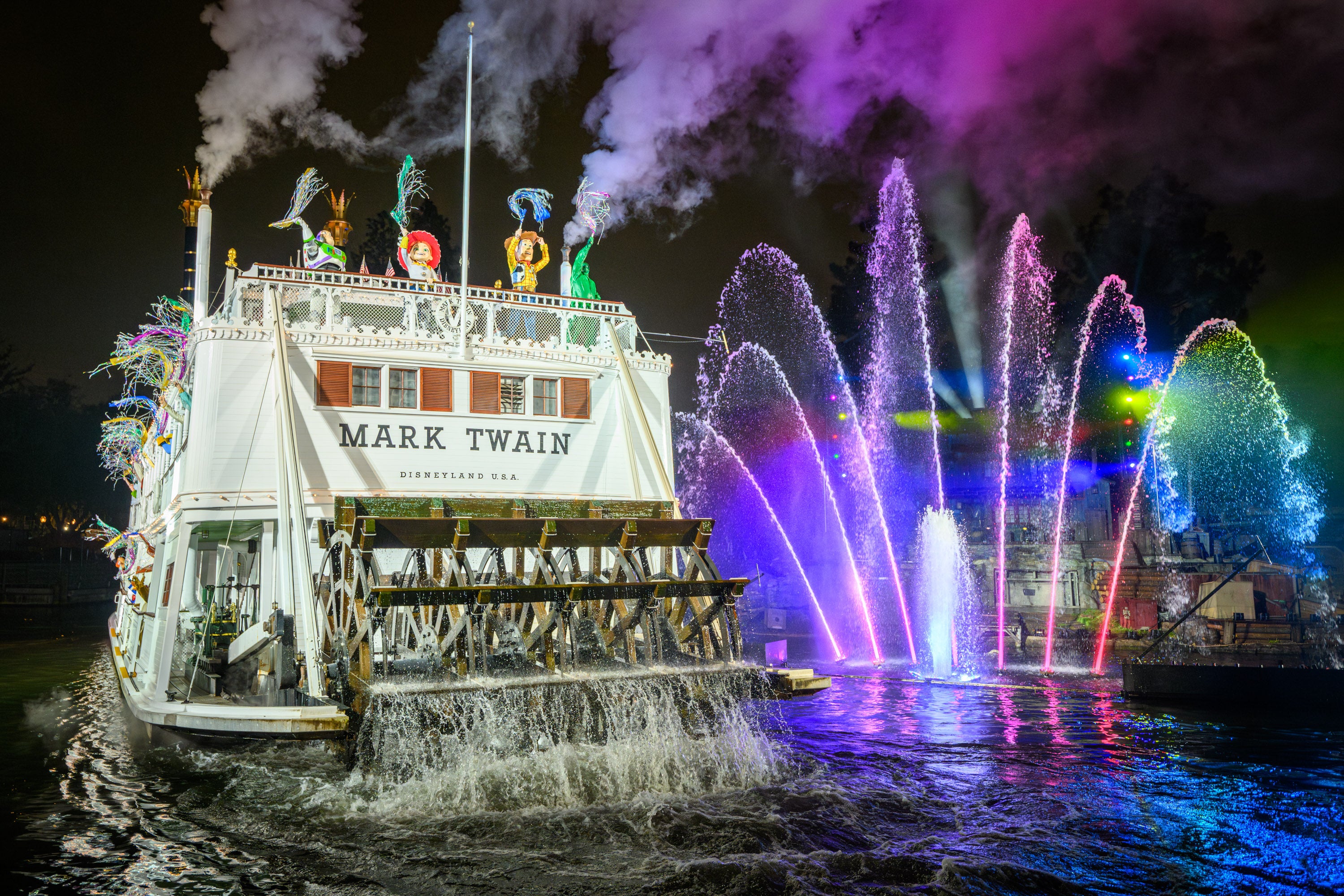 Dazzling nighttime water-and-light extravaganzas such as Fantasmic! are included in the base entry price at Disneyland Resort