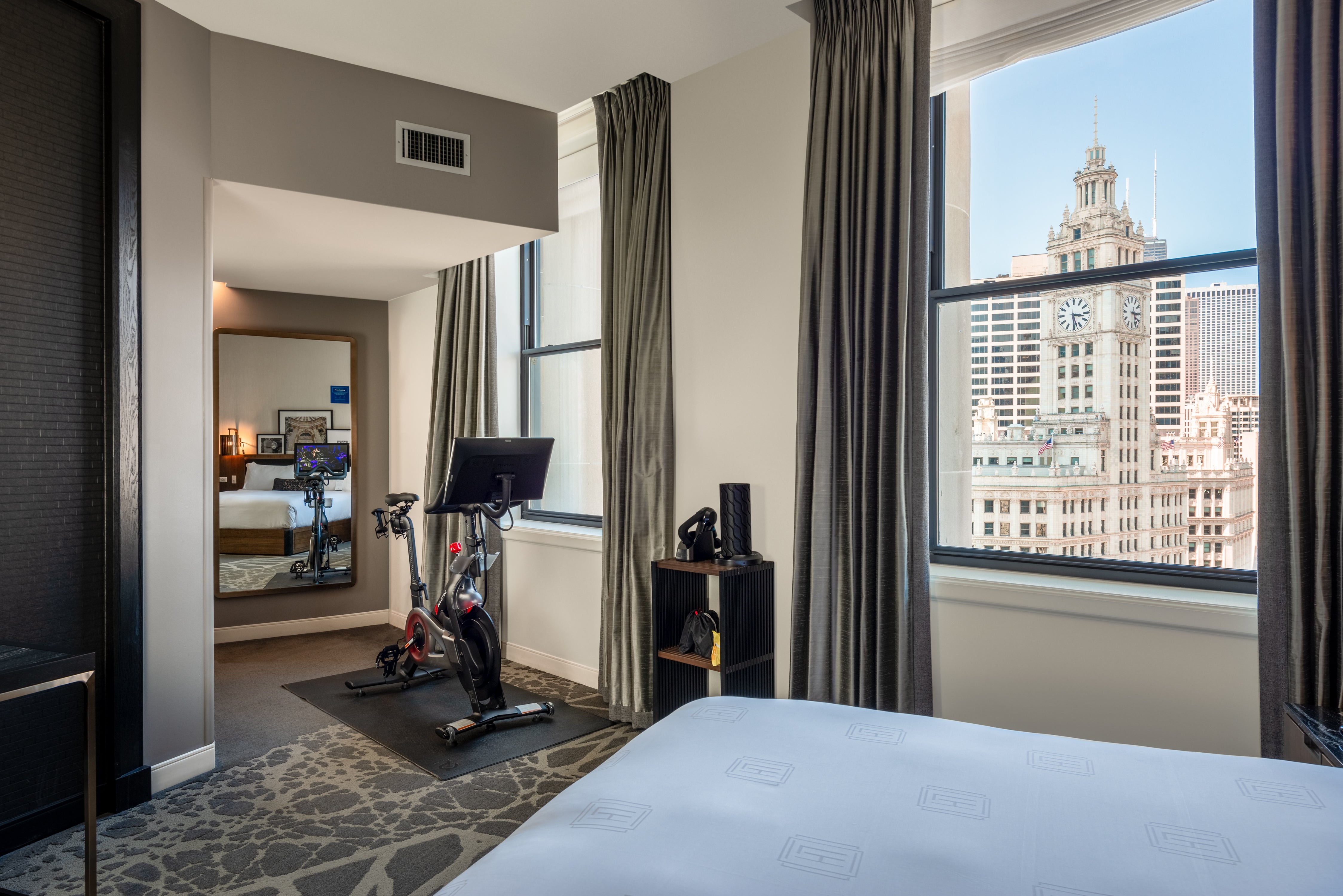 LondonHouse can be found in one of the ‘Big Four’ skyscrapers