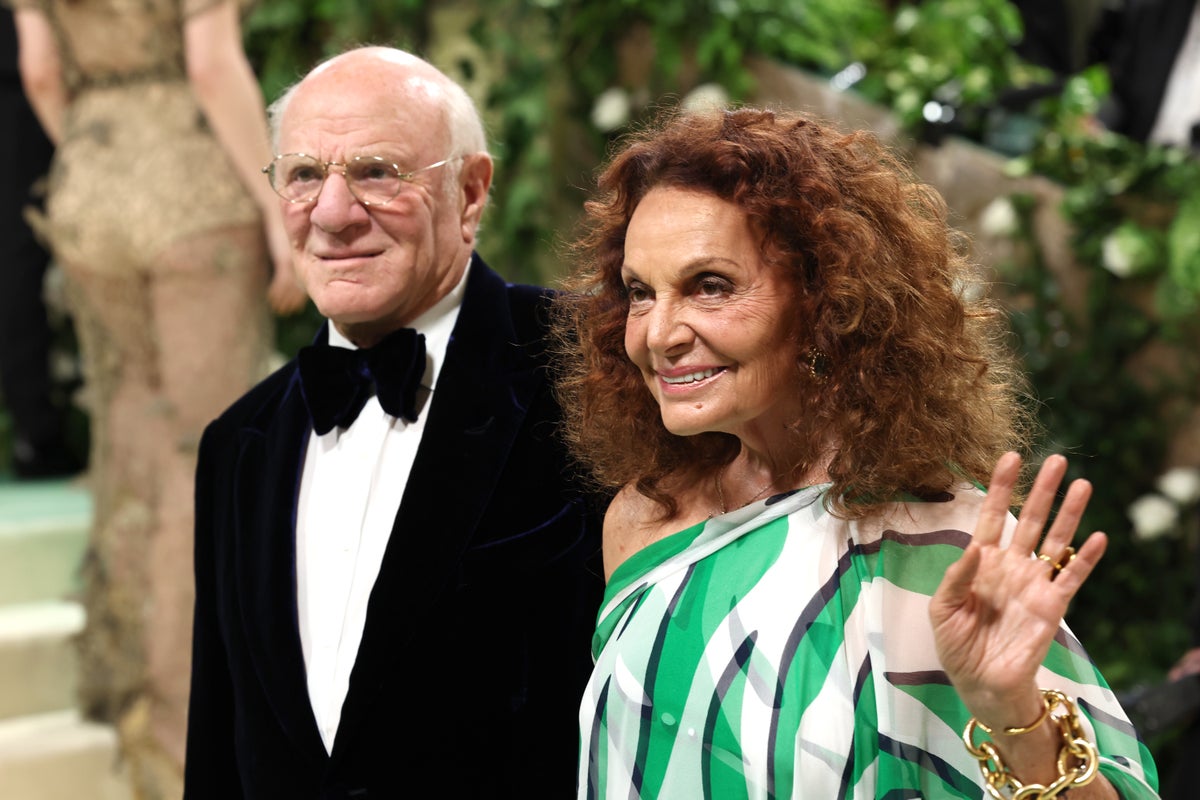 Diane von Furstenberg defends marriage to Barry Diller after revelation about his sexuality Diane von Furstenberg defends marriage to Barry Diller after revelation about his sexuality