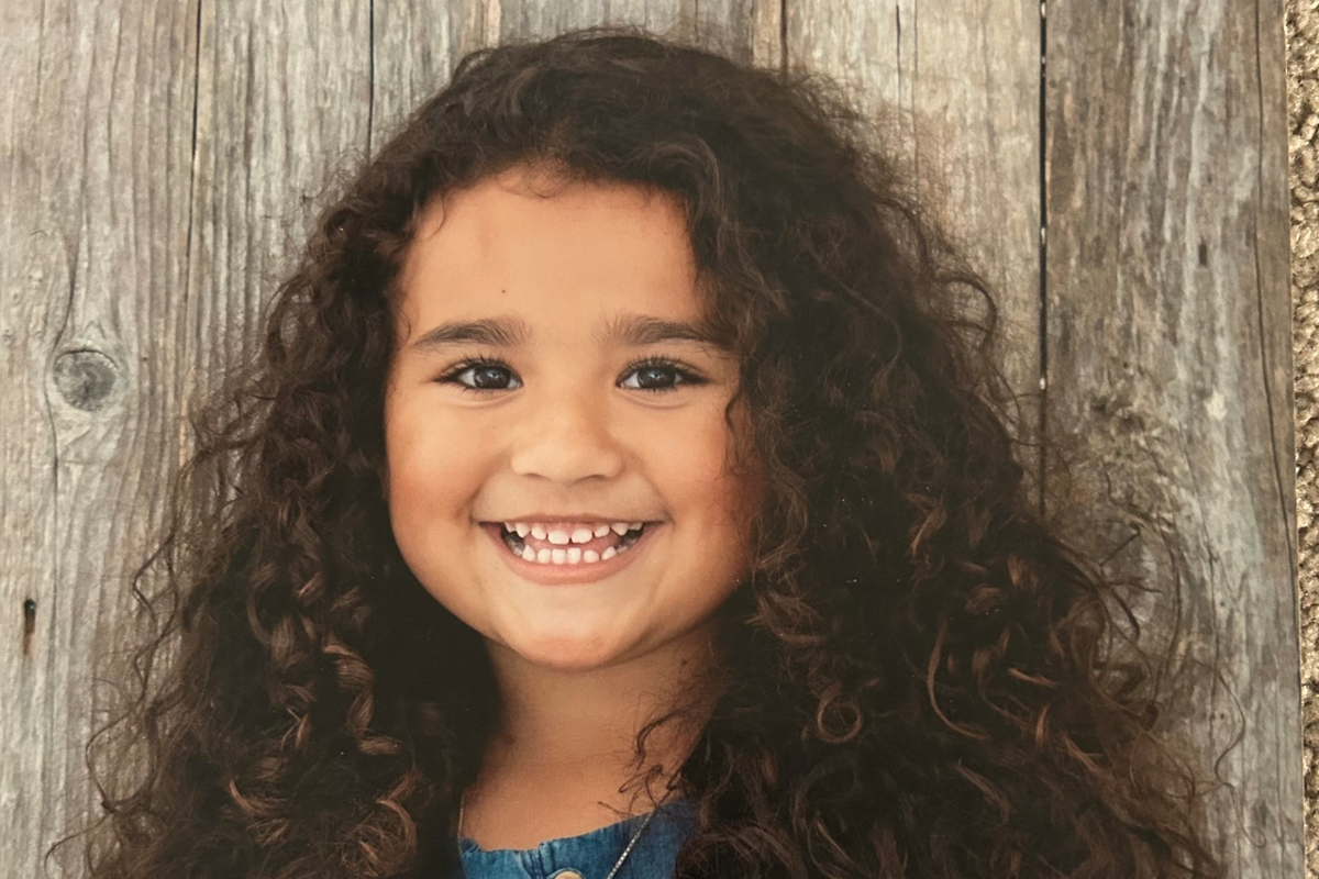 Mãe de Melodee Buzzard Troca Placas para 'Evitar Detecção', Dizem Autoridades: Onde Está a Criança?