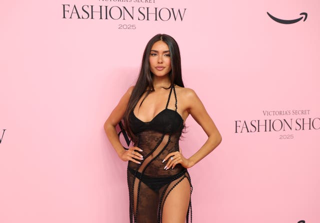 <p>Madison Beer attends the Victoria's Secret Fashion Show</p>
