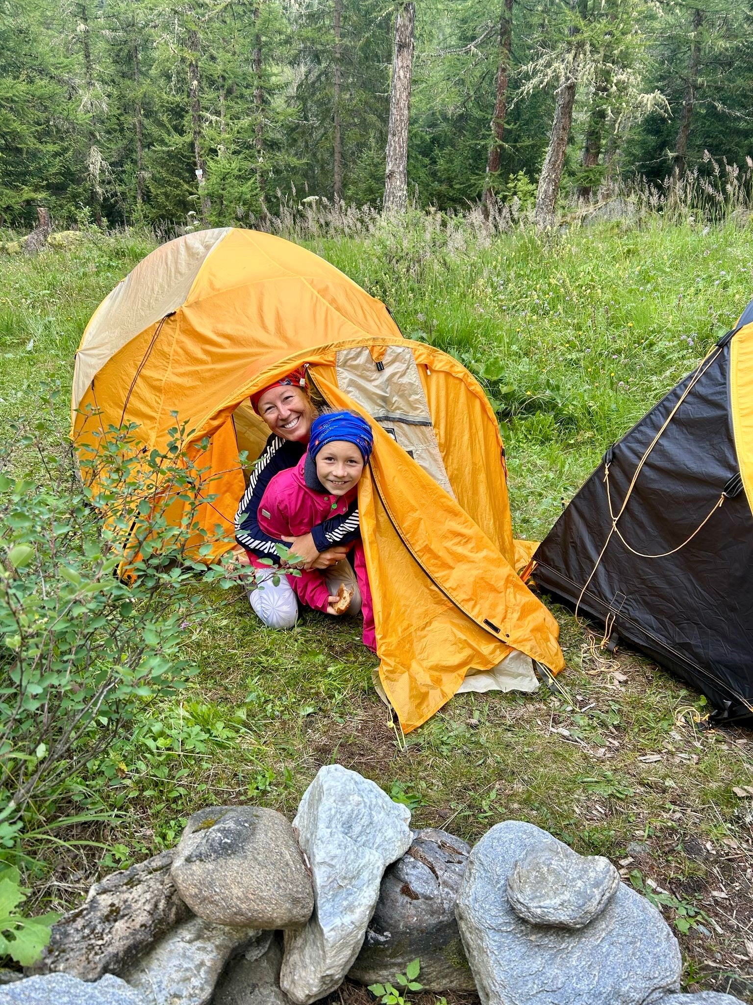 Pitching up at Le Camping Bonatchiesse