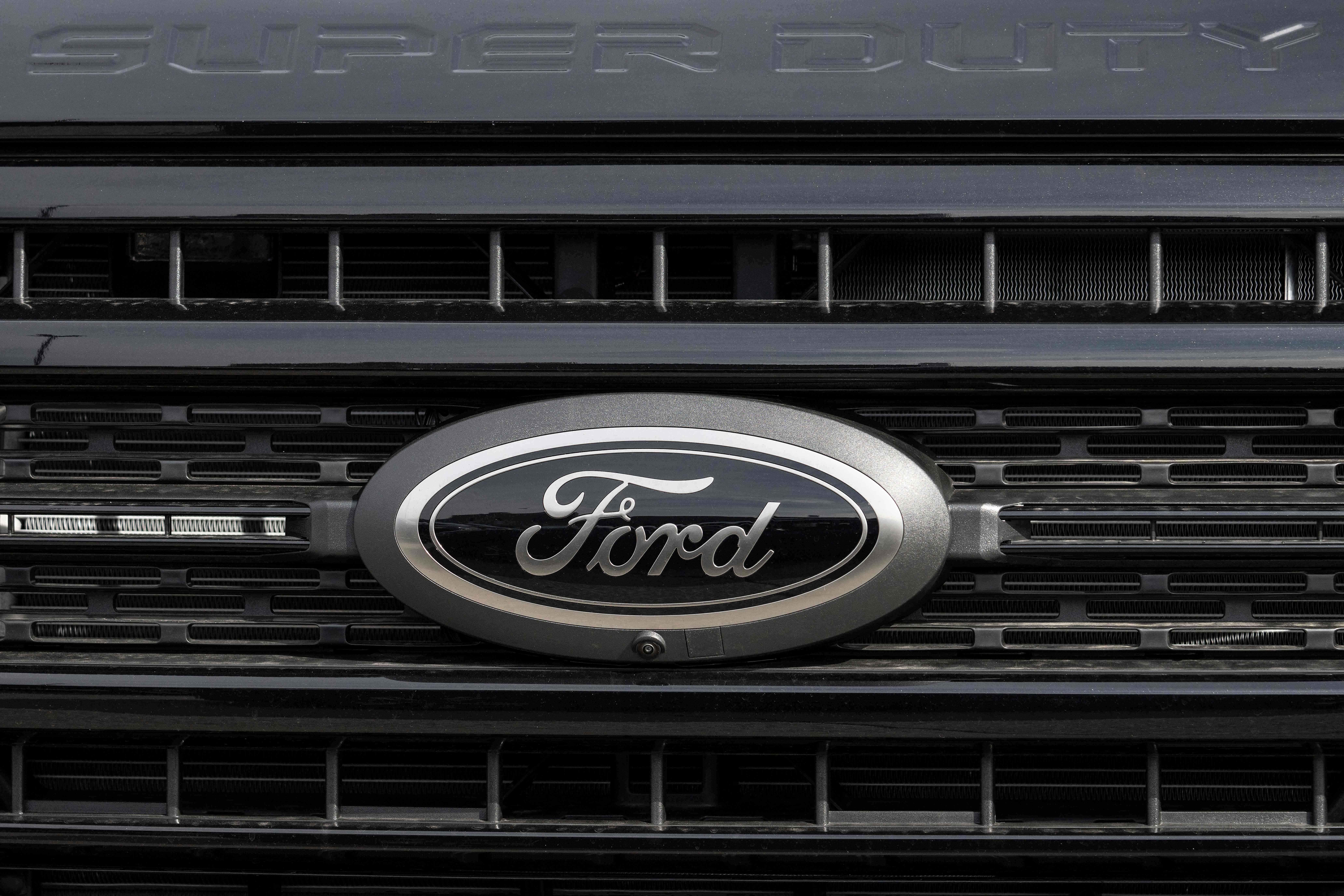 <p>The Ford emblem on an F-250 Super Duty in Annapolis, Maryland, on February 2, 2023</p>