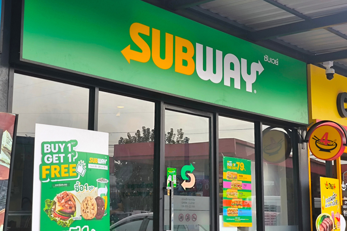 Subway closed 729 stores last year as chain continues to see dwindling number of locations, report says Subway closed 729 stores last year as chain continues to see dwindling number of locations, report says