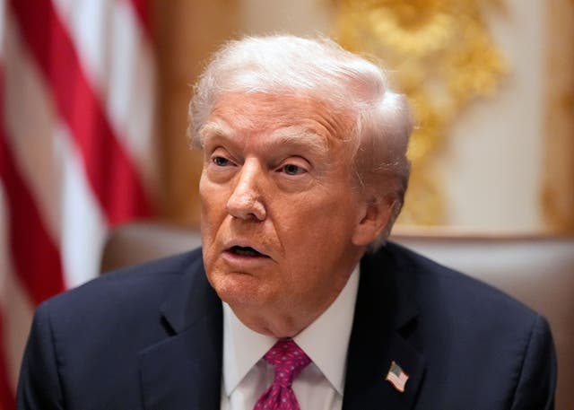 <p>El presidente Donald Trump dice palabrotas en directo durante una importante reunión con el presidente ucraniano Volodymyr Zelensky</p>