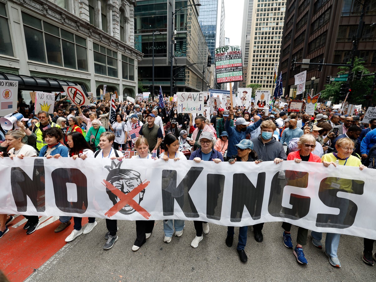 Trump insists 'I'm no King' as thousands of 'No Kings' protests set to take  place across the country | The Independent