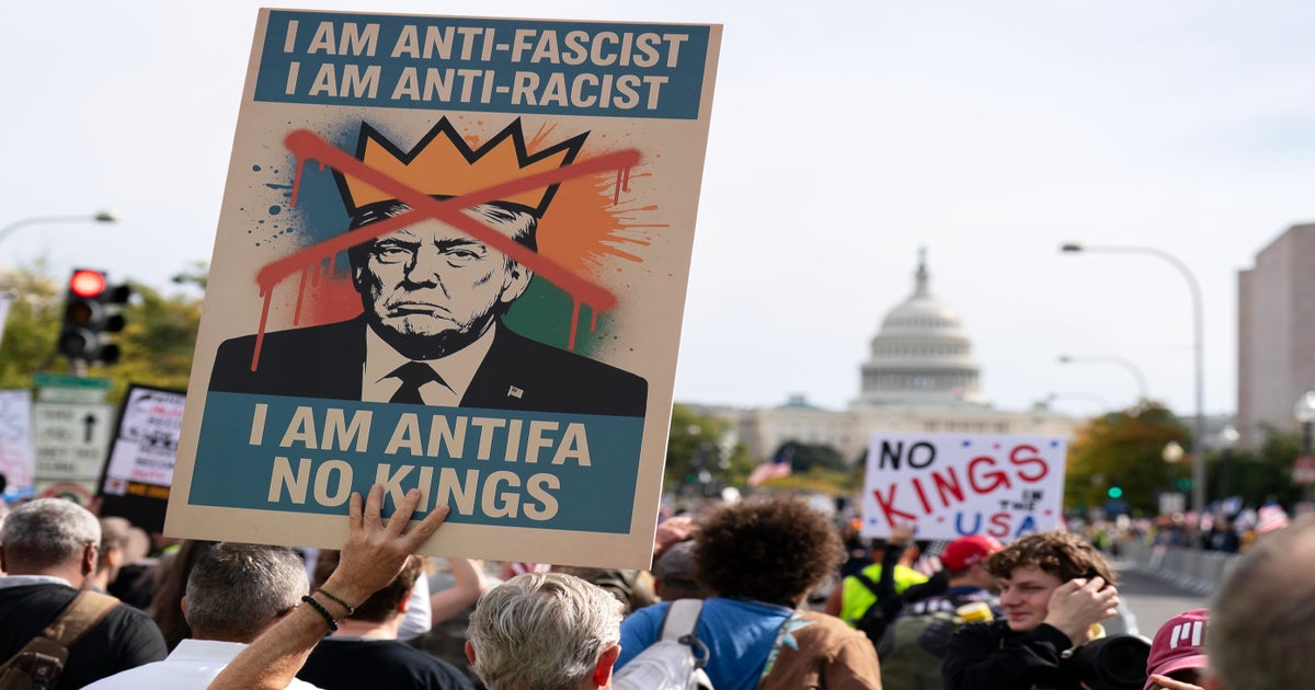 No Kings' protests pass in festival atmosphere as an estimated 7 million  across US rally against Trump's 'authoritarianism' | The Independent