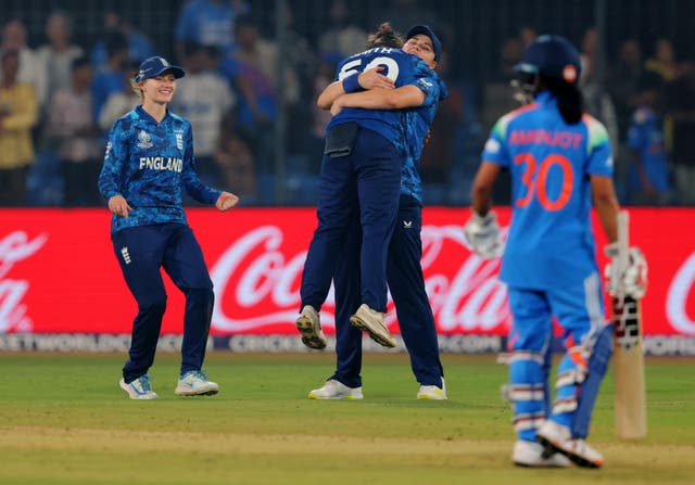 <p>England narrowly held on after India had seemed well set for victory</p>