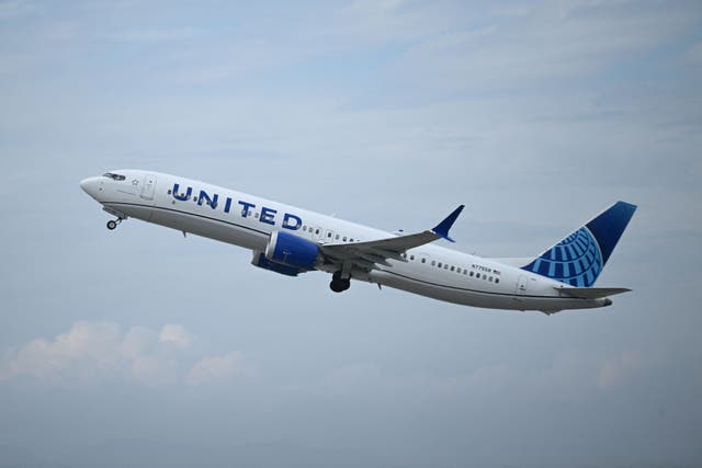 <p>A United Airlines Boeing 737 MAX 9 airplane takes off from Los Angeles International Airport (LAX) as seen from El Segundo, California, on 11 September, 2023</p>