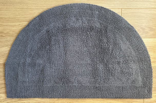 best bath mat Homescapes luxury reversible semi circle bath mat