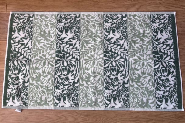 best bath mat indybest review William Morris at Home sage green rose stripe bath mat