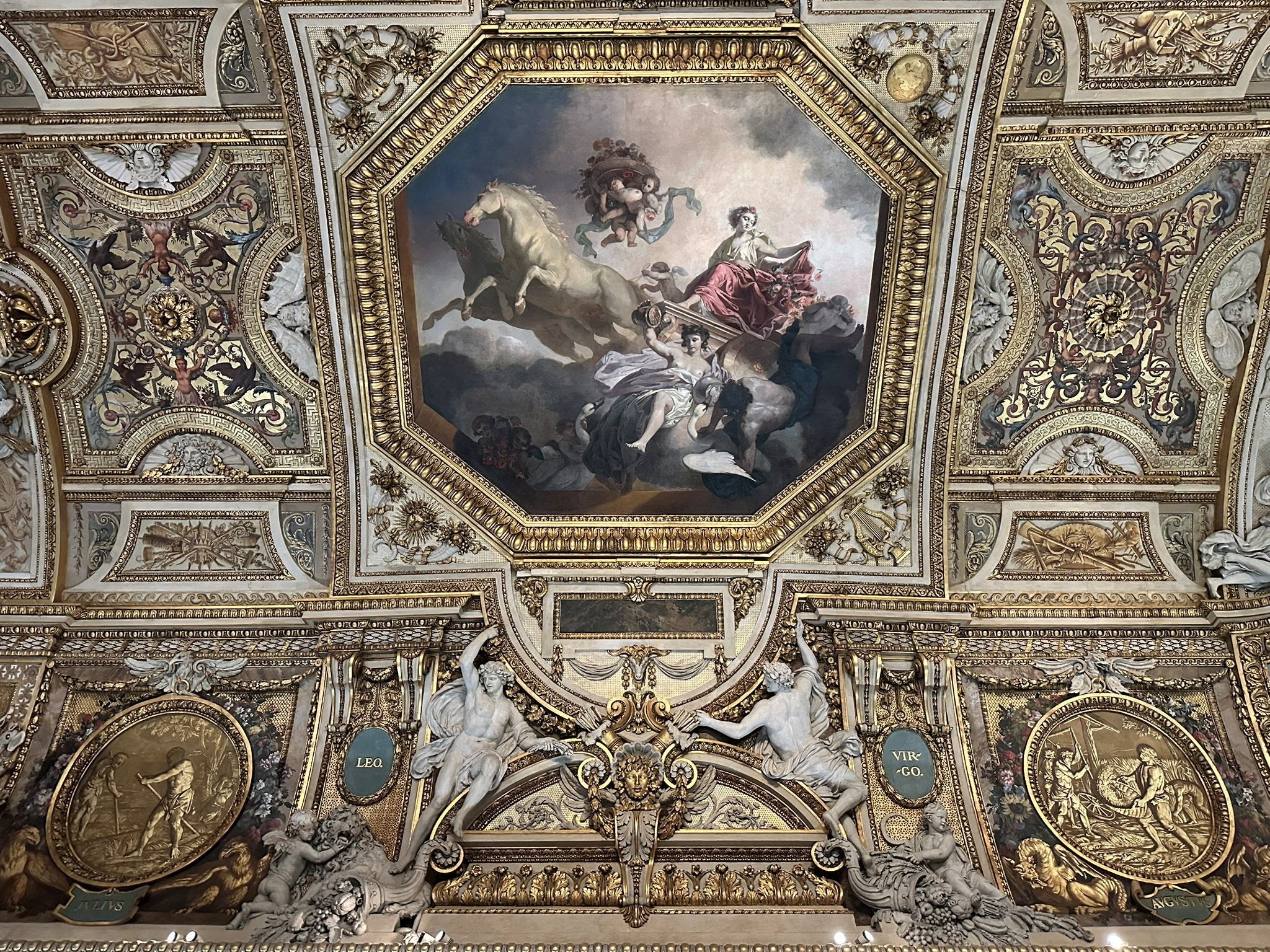 Everything that was stolen in the daring Louvre heist thumbnail