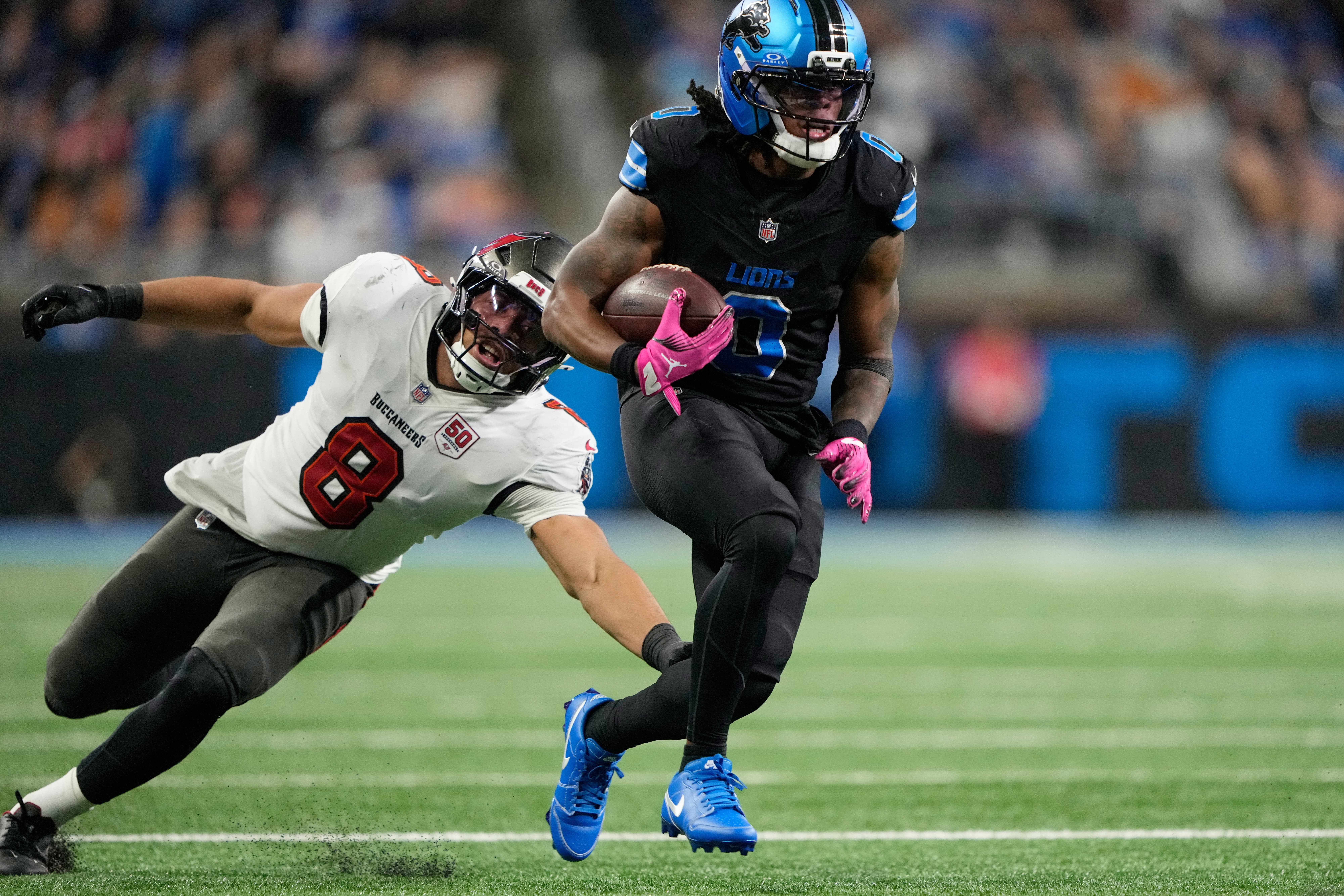 Jahmyr Gibbs runs for two touchdowns as Detroit Lions beat Tampa Bay  Buccaneers | The Independent