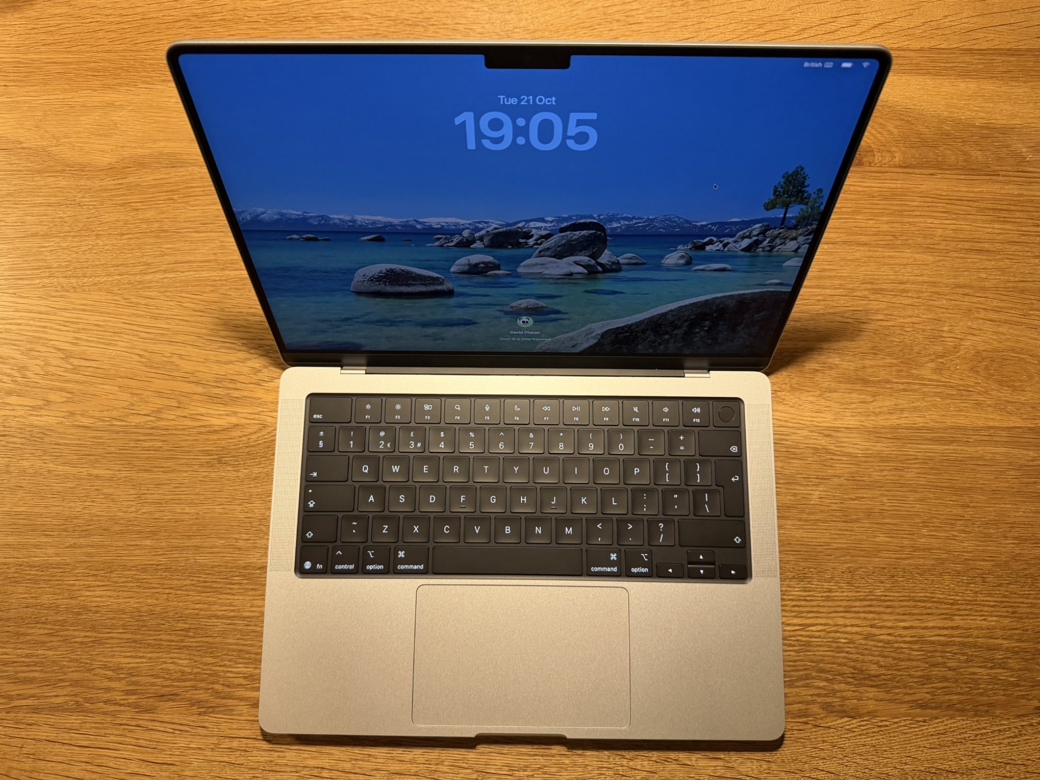 Mac book Pro15.4inch | マックブックプロ MacBook Air 13-inch and MacBook Air 15-inch - Apple (UK)