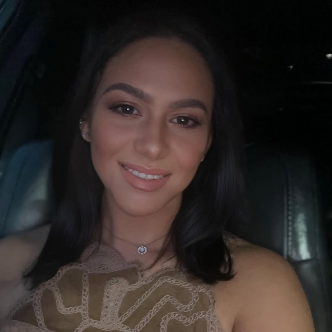 Família de Regina Santos-Aviles, assessora do Congresso do Texas que se incendiou, fala após alegações de caso com seu chefe republicano