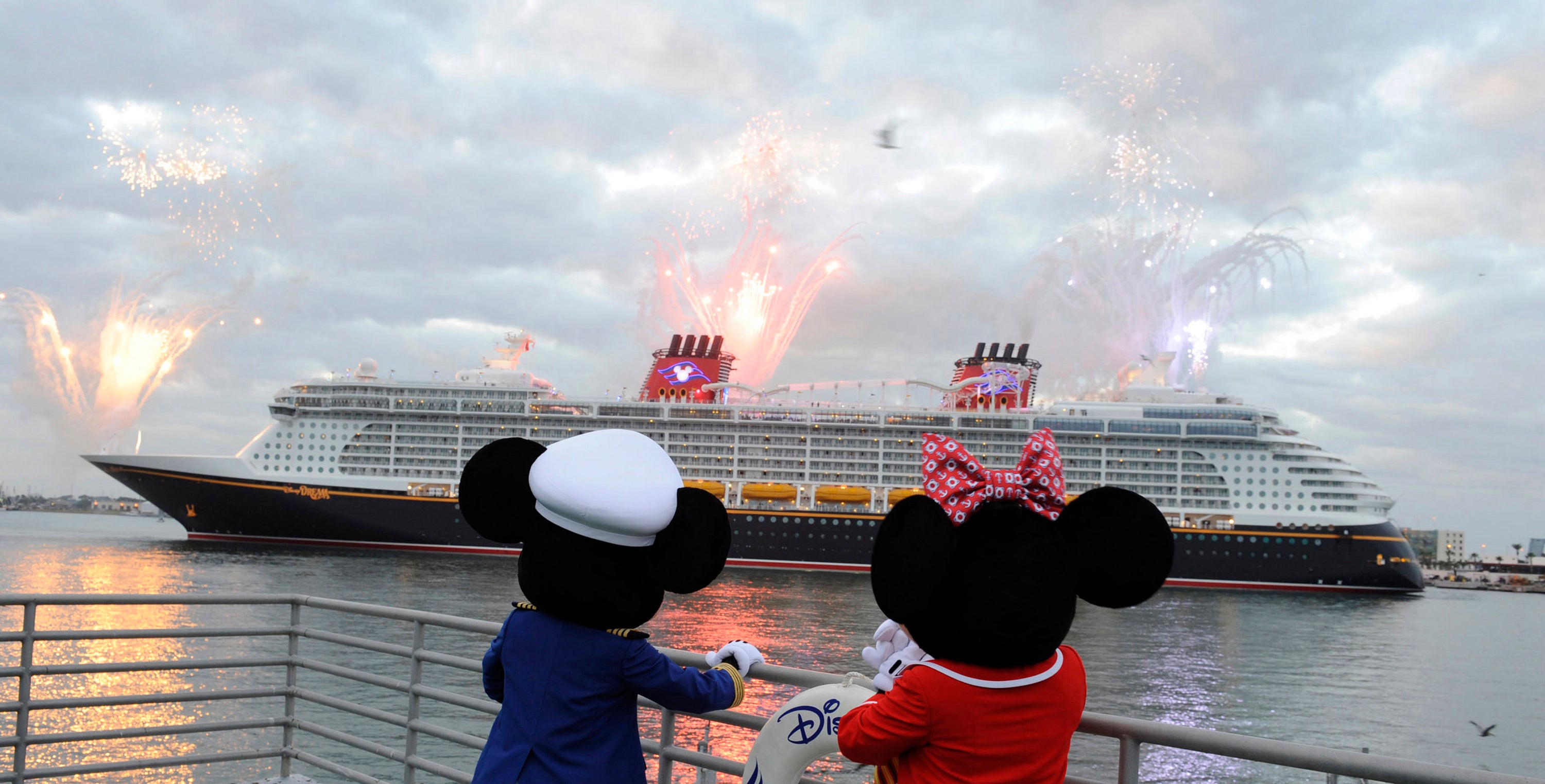 Following the incident, Disney commended its crew for getting the dad and daughter out of the water, saying, ‘We are committed to the safety and well-being of our guests’