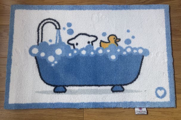 best bath mat indybest review Hug Rug bathtime Herdy washable bath mat