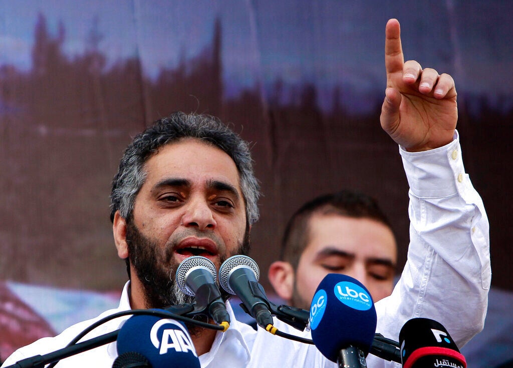 <p>Lebanese pop idol Fadel Shaker delivers a sermon in support of Syrian rebel fighters and Syrian refugees in Beirut in 2013</p>