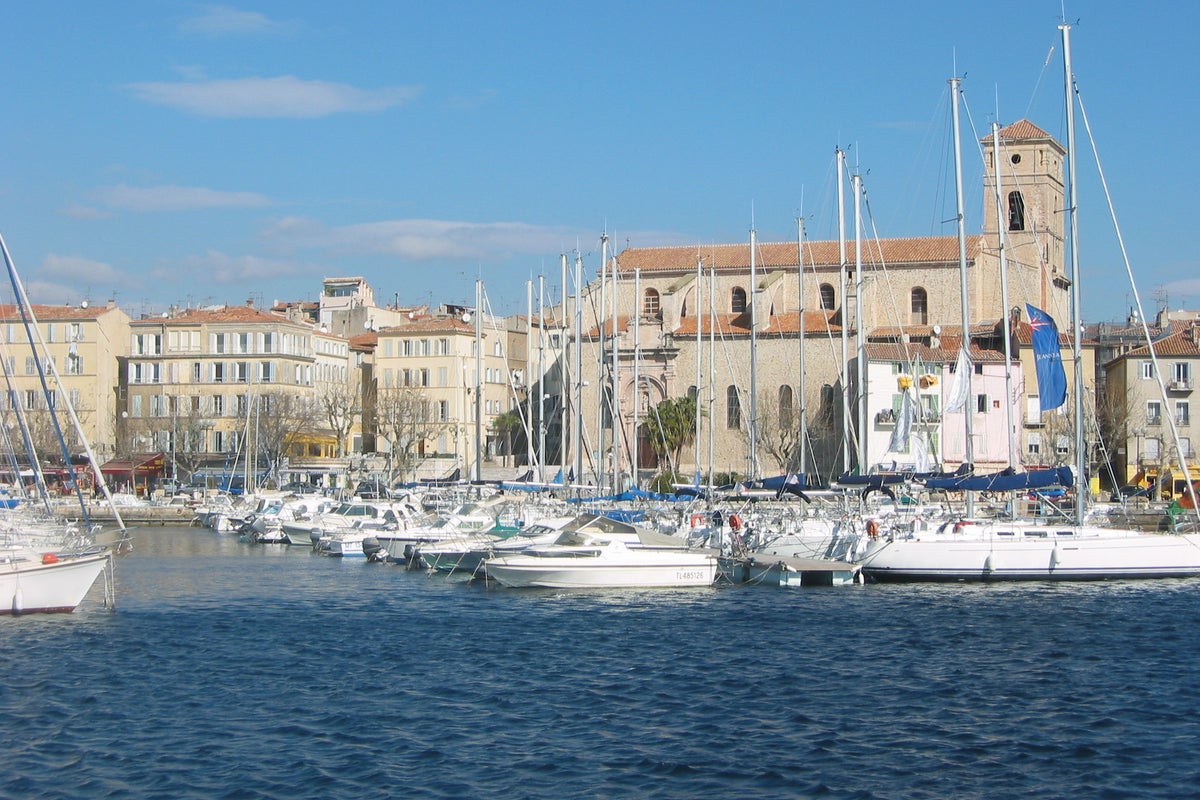 Superyacht chef Flinn Sessions drowned after falling into water on night out drinking in France – UK Times