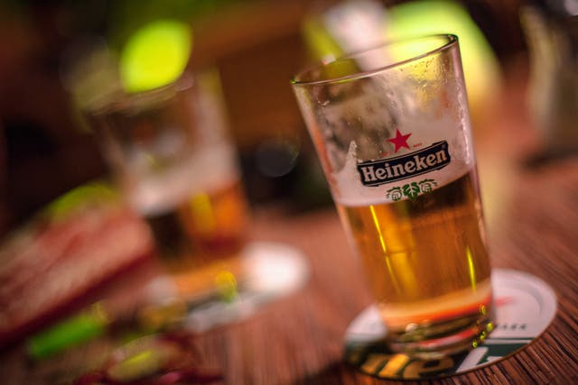 <p>A pint of Heineken</p>