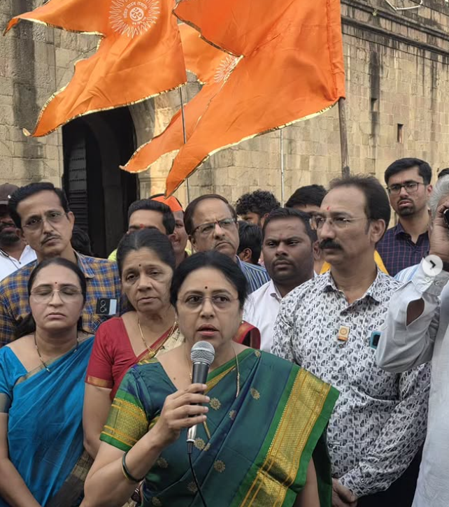 Indian lawmaker Medha Kulkarni seen at the Shaniwarwada fort ahead of her ‘purifying’ ritual