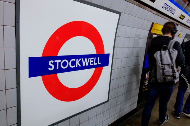 <p>Severe delays will remain while engineers fix a ‘signal failure at Stockwell’</p>
