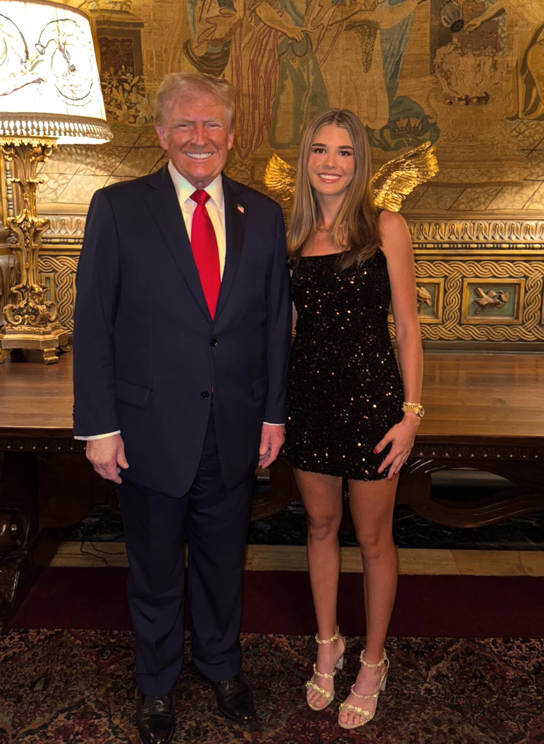 <p>El presidente Donald Trump y su nieta Kai Trump, fotografiados en la Casa Blanca durante la noche electoral de noviembre de 2024 </p>