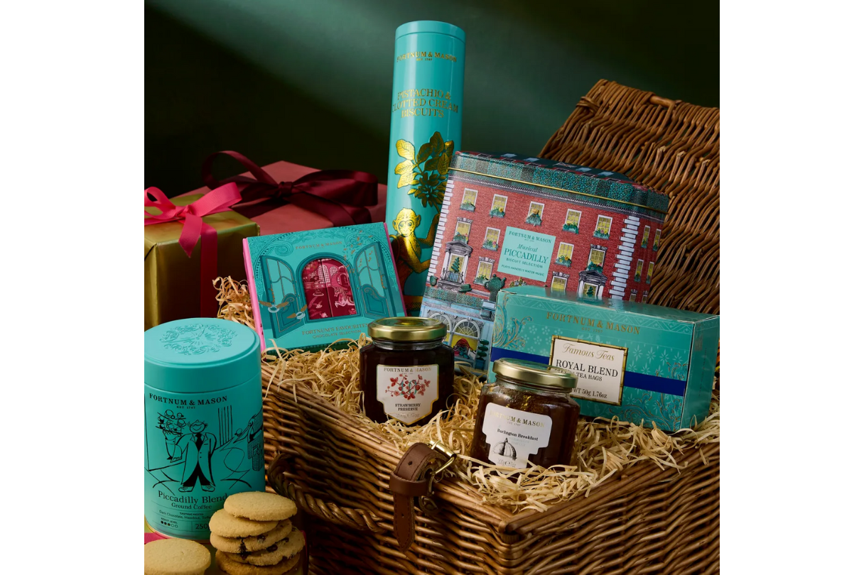 Fortnum & Mason the Piccadilly hamper