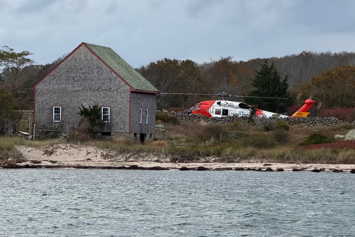 https://static.independent.co.uk/2025/10/23/21/Boat_Fire_Family_Rescued_16473.jpg?width=1200&height=800&crop=1200:800