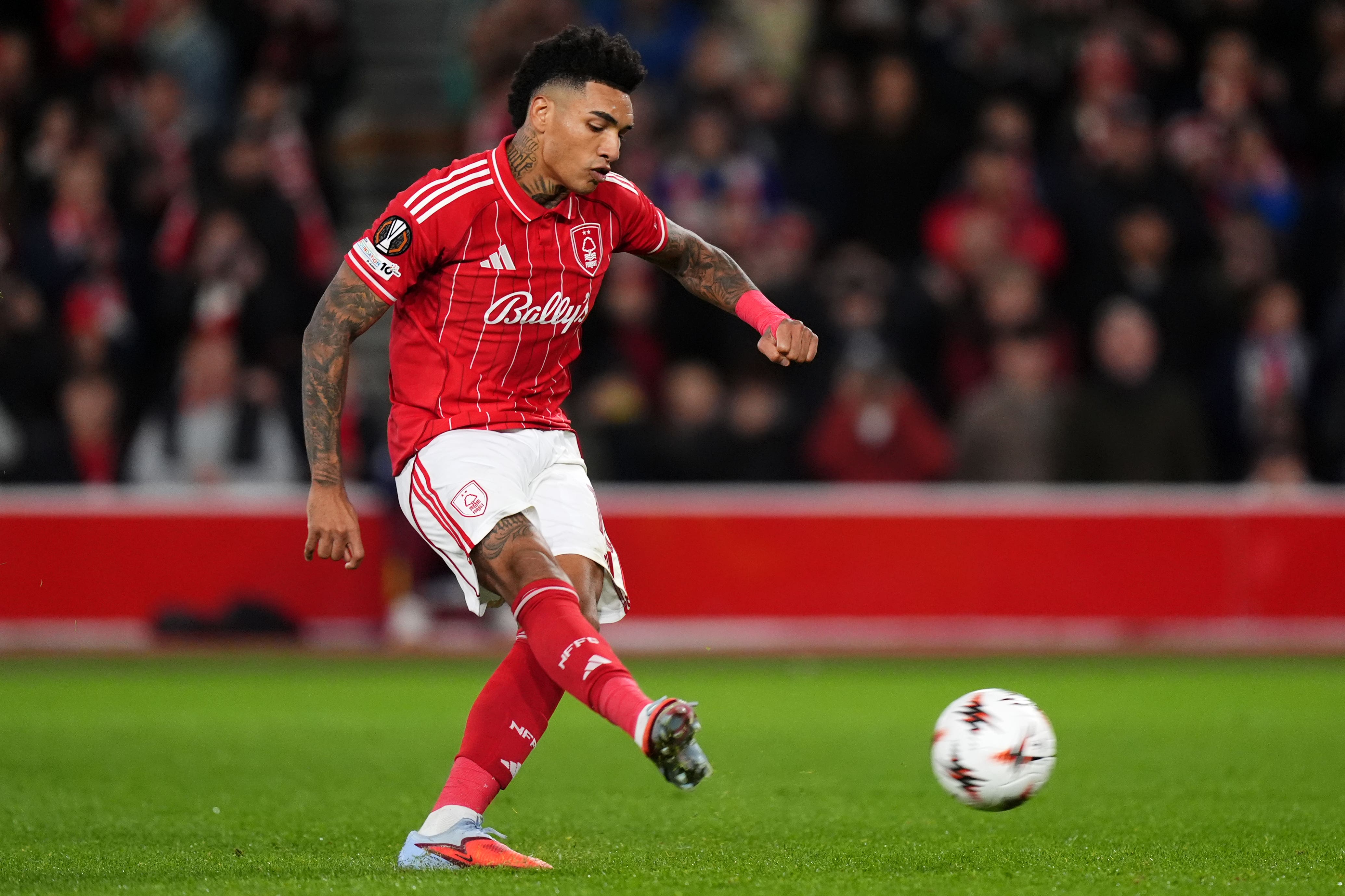 Sean Dyche gets off to winning start as Nottingham Forest kickstart campaign