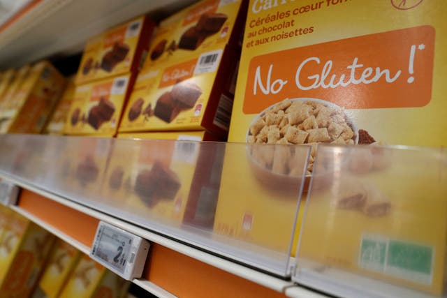 <p>Imagen de productos sin gluten en un hipermercado </p>
