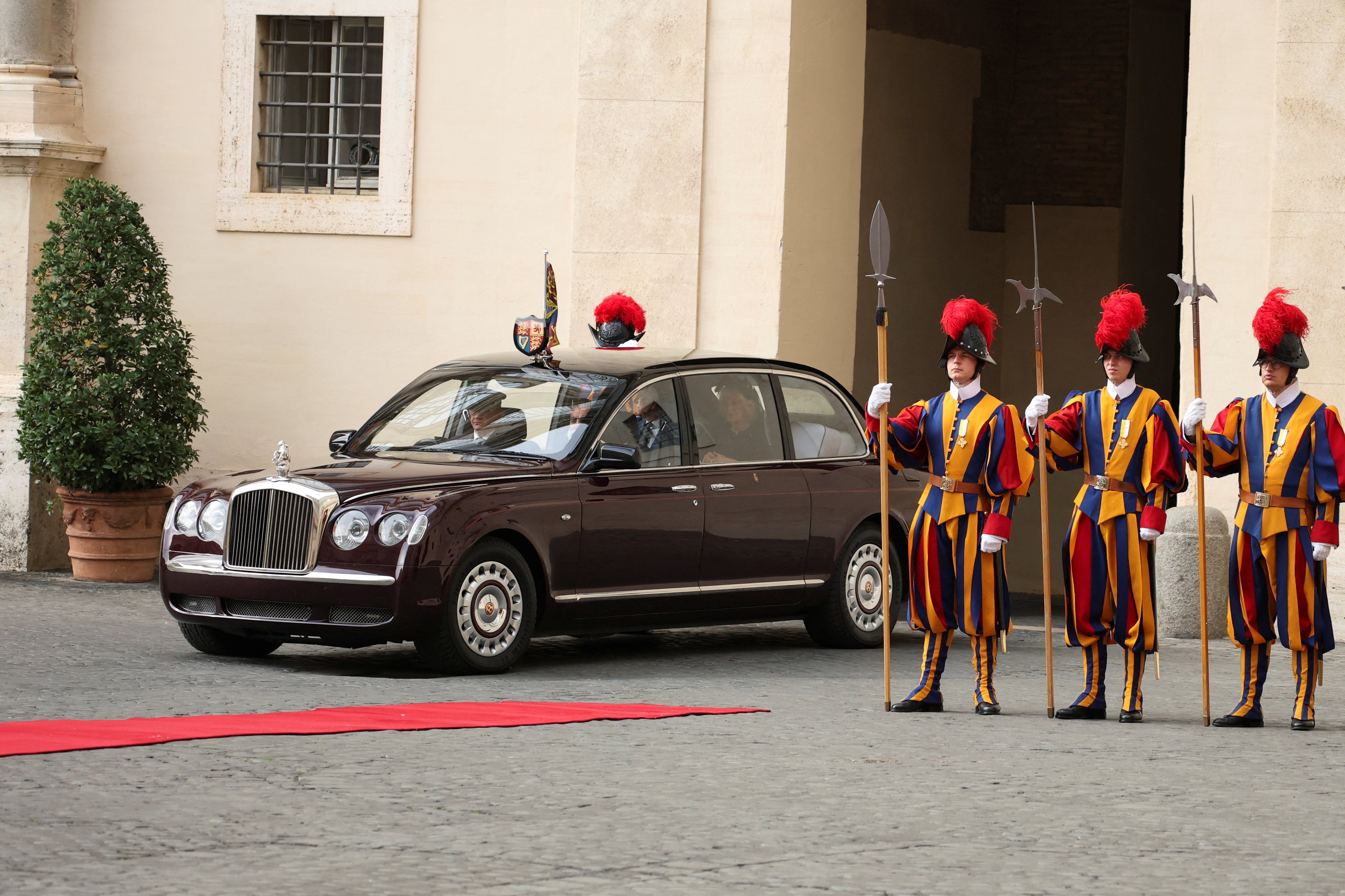 The Vatican’s famous Swiss Guard, who have been providing protection for the head of the Catholic Church for centuries, were seen waiting outside the Pope’s official residence on Thursday morning, before the royal couple arrived