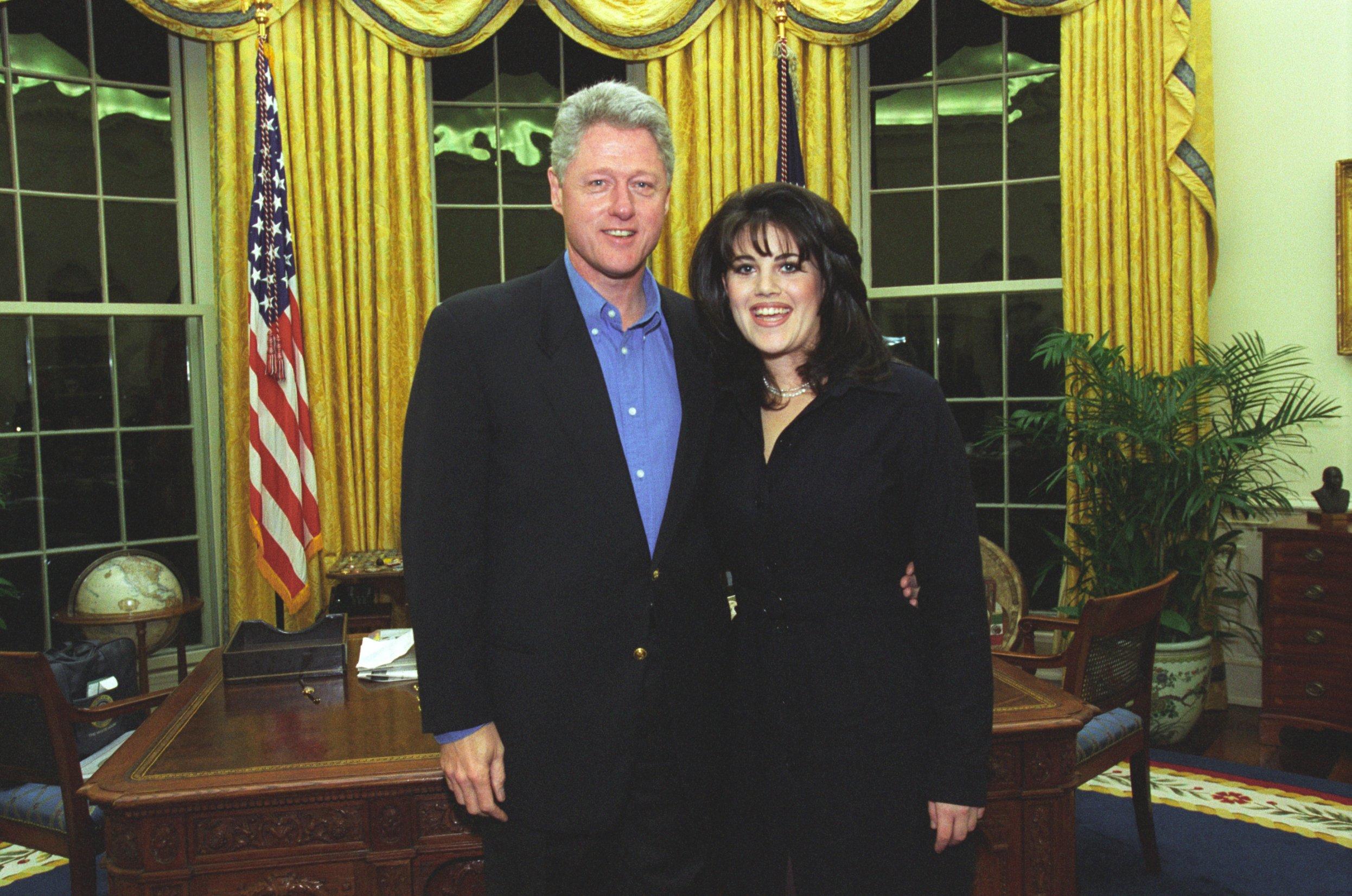 O site da Casa Branca também destacou o escândalo Clinton-Lewinsky com esta foto