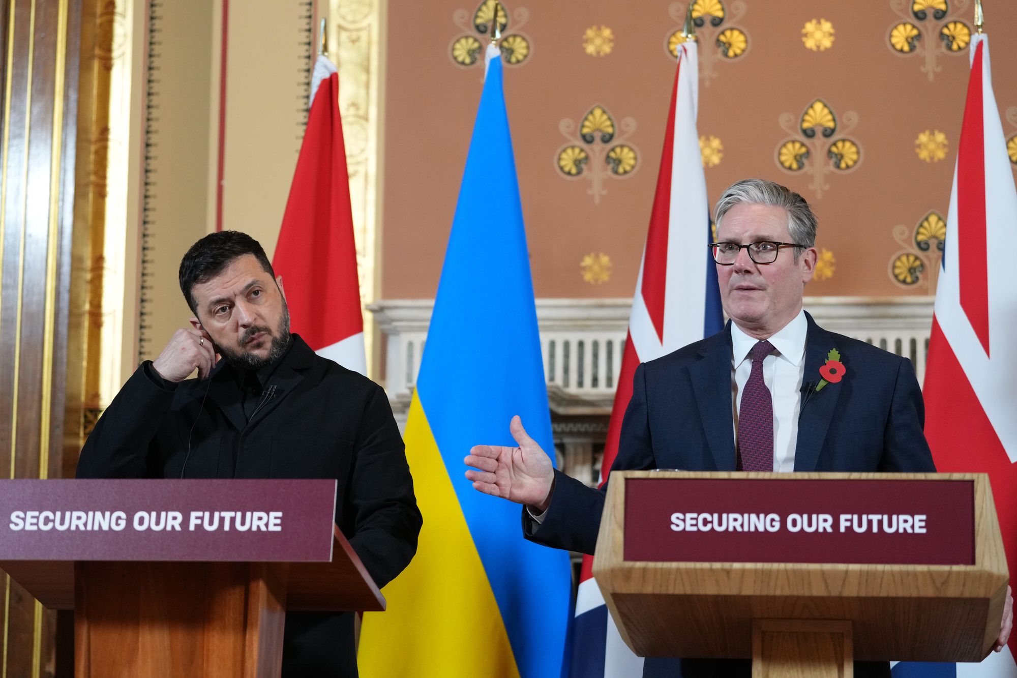 Prime minister Sir Keir Starmer and Ukraine's president Volodymyr Zelensky speaking to the media following a meeting with the coalition of the willing allies