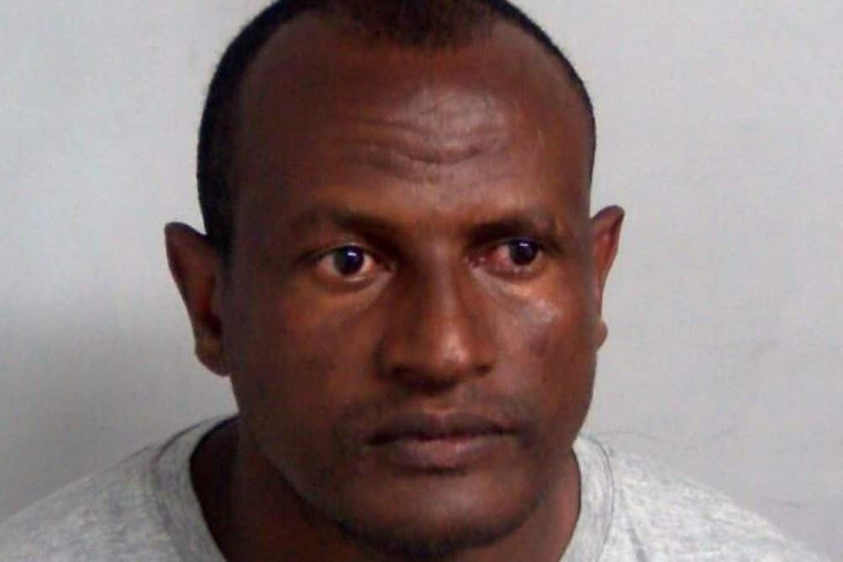 Manhunt ongoing for asylum seeker accidentally freed boarding London train