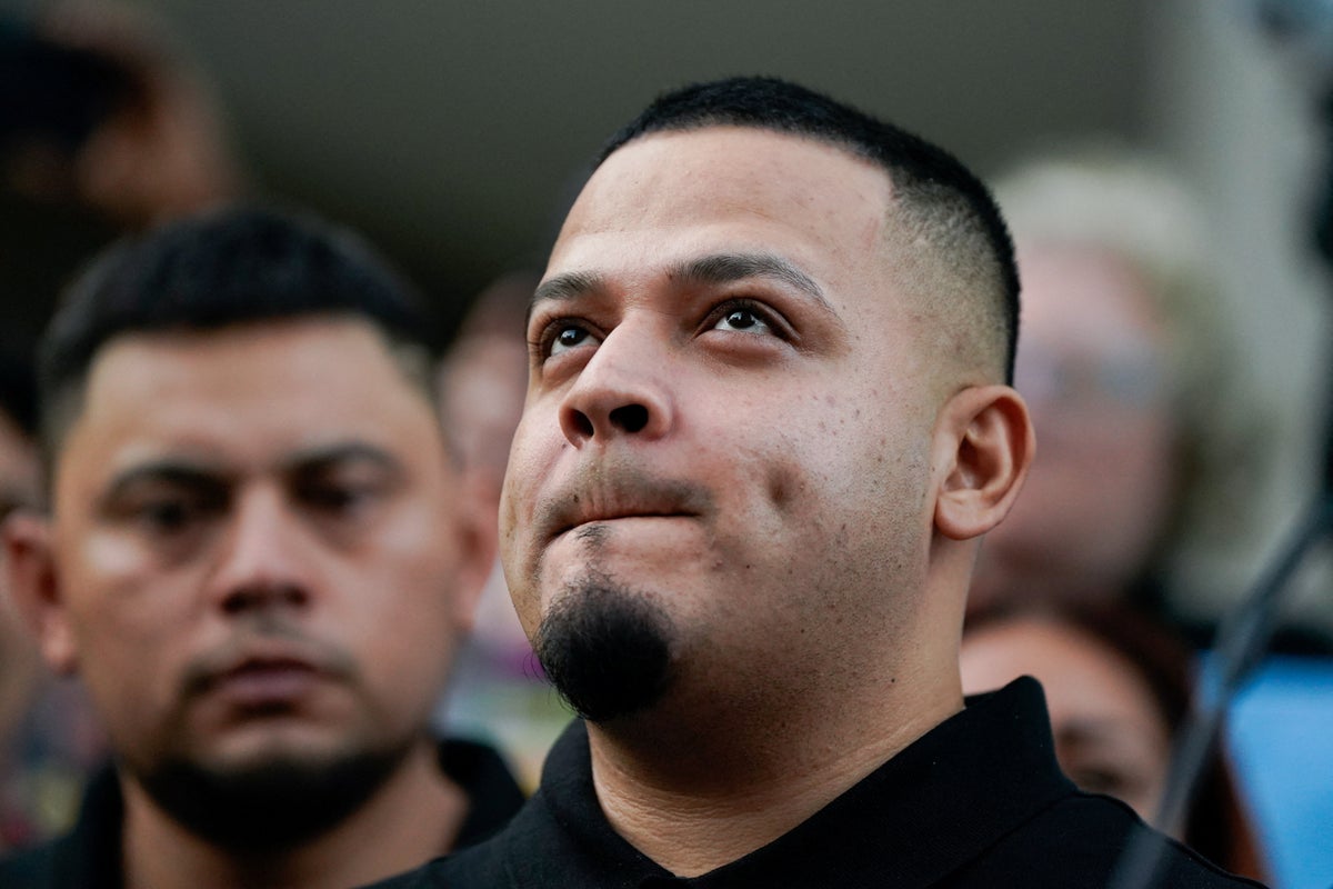 https://static.independent.co.uk/2025/10/24/18/41/Wrongly-deported-migrant-Abrego-appears-for-a-check-in-at-the-ICE-Baltimore-field-office-18xfwx37.jpeg?trim=0,0,0,0&width=1200&height=800&crop=1200:800