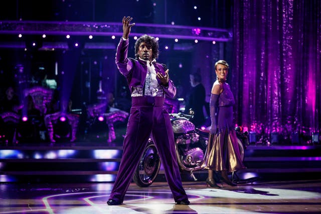 <p>Hasselbaink dances to 'Purple Rain' by Prince during Icons Week</p>