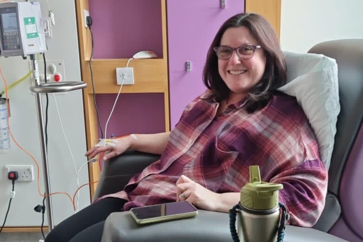 NHS worker must raise £120,000 for cancer treatment or ‘wait to die’ NHS worker must raise £120,000 for cancer treatment or ‘wait to die’