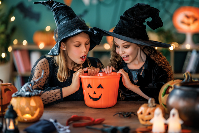 <p>Dress up your little vampire, skeleton or witch for a fraction of the price</p>