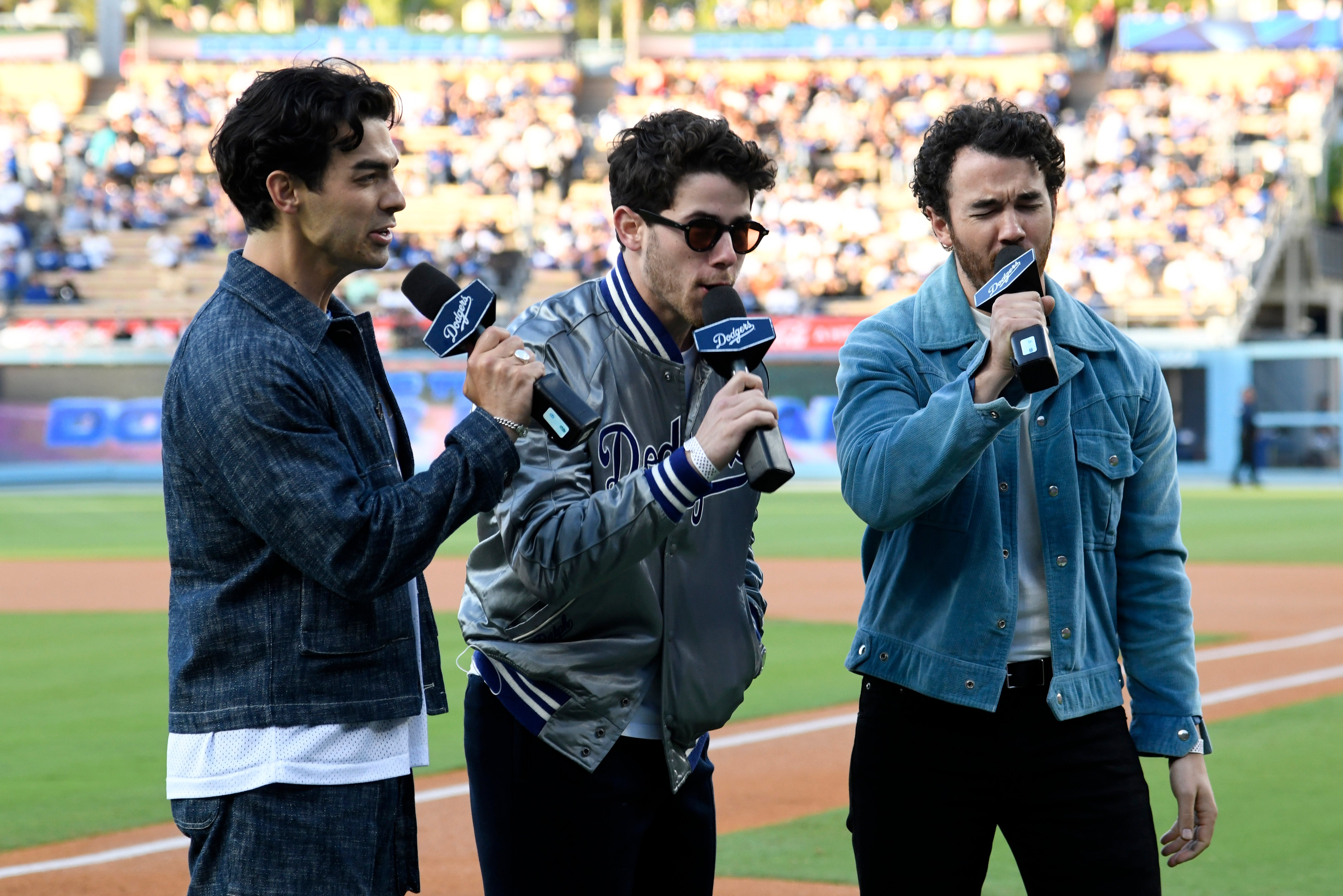 The Jonas Brothers' performance at the MLB World Series left baseball fans confused