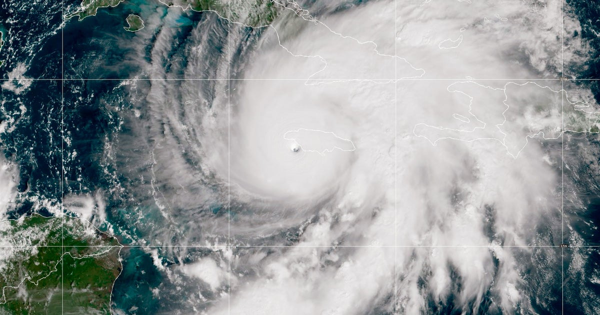 Hurricane Melissa makes landfall in Jamaica with 185mph winds as thousands  flee homes | The Independent